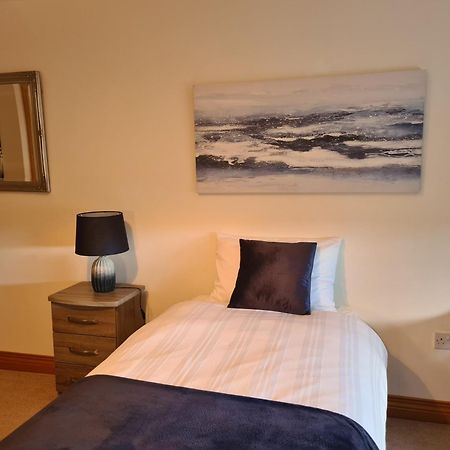 Lakeside House Ballynahinch ภายนอก รูปภาพ